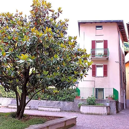 La Magnolia Guests House Panzió