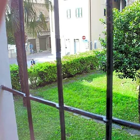 La Magnolia Guests House Panzió Dervio