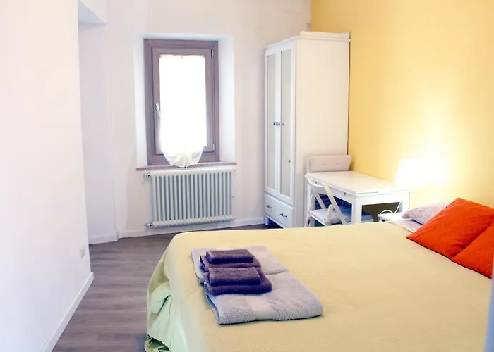 Couette-café La Magnolia Guests House Dervio