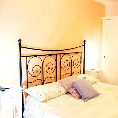 Bed & Breakfast La Magnolia Guests House *