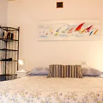 Bed & Breakfast La Magnolia Guests House 3*